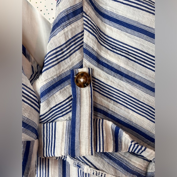 NWT Sienna Sky Wrap Dress Women Size Small - Picture 5 of 9